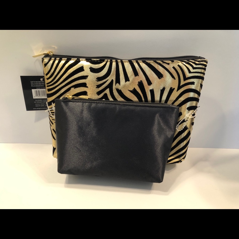 🌺5/$25 Animal print Make up bags